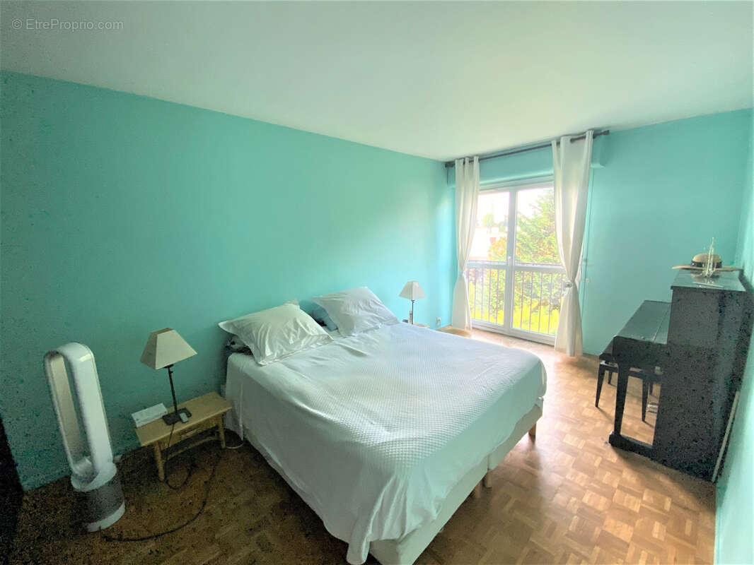 Appartement à ENGHIEN-LES-BAINS