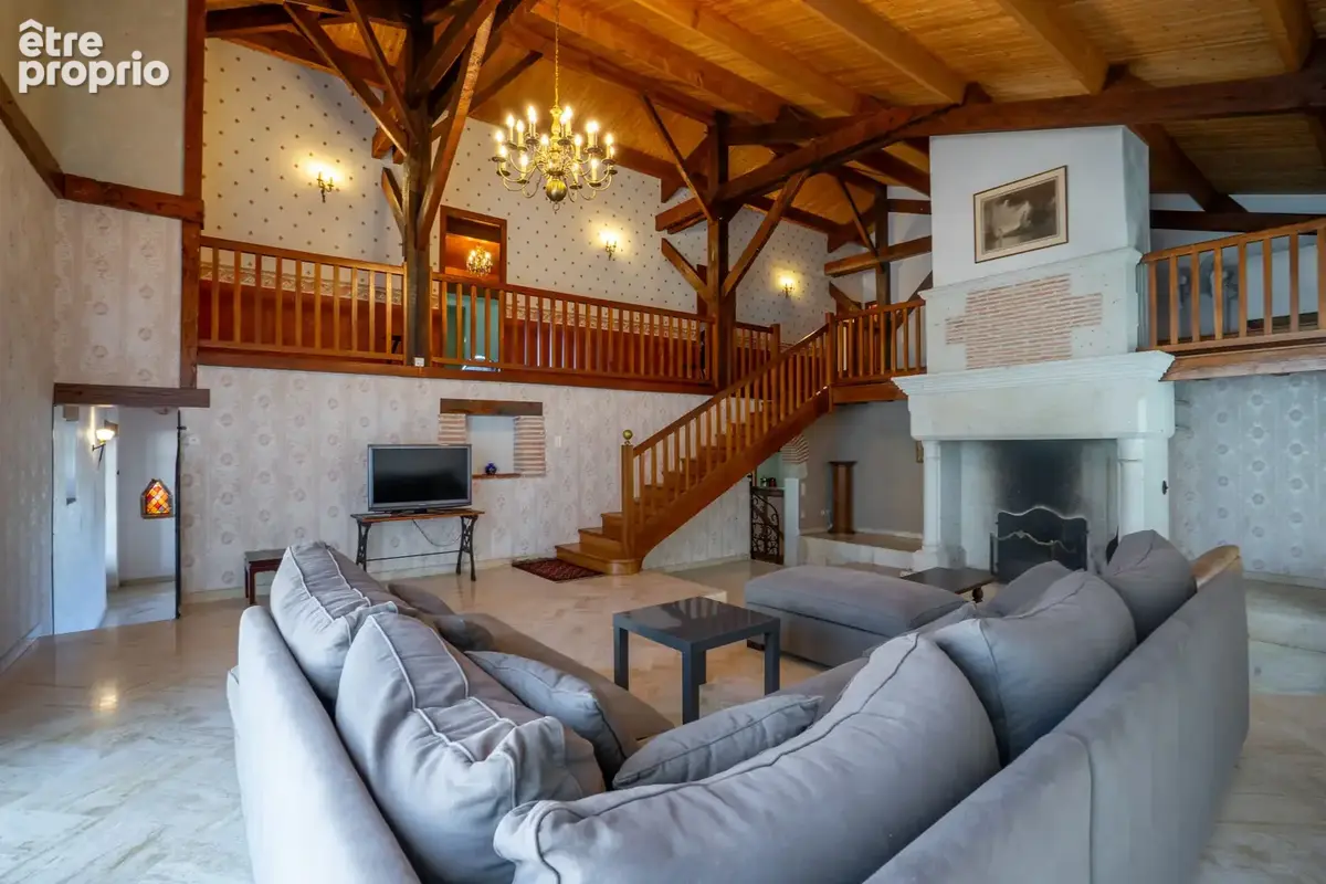 Belle propriété quercynoise avec 2 grandes maisons, piscine et 1 ha terrain - photo 28