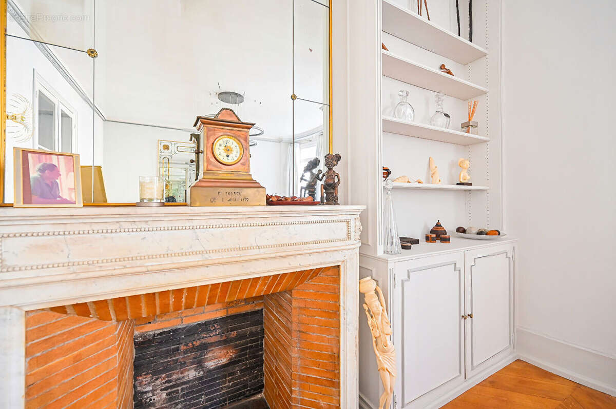 Appartement à PARIS-8E