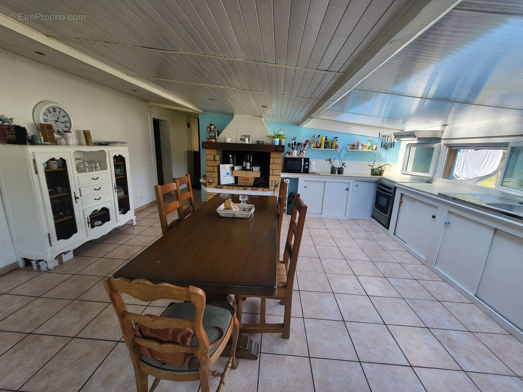Maison à vendre 5 pièces principales + dépendances et piscine - brach - photo 4