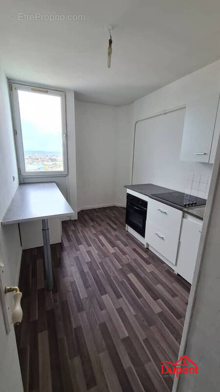 Appartement à SIN-LE-NOBLE