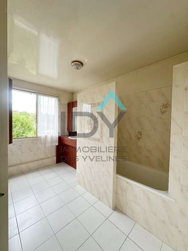 LE PECQ - Domaine de Grandchamp .Maison 175 m2 5 chambres - Au calme - photo 10