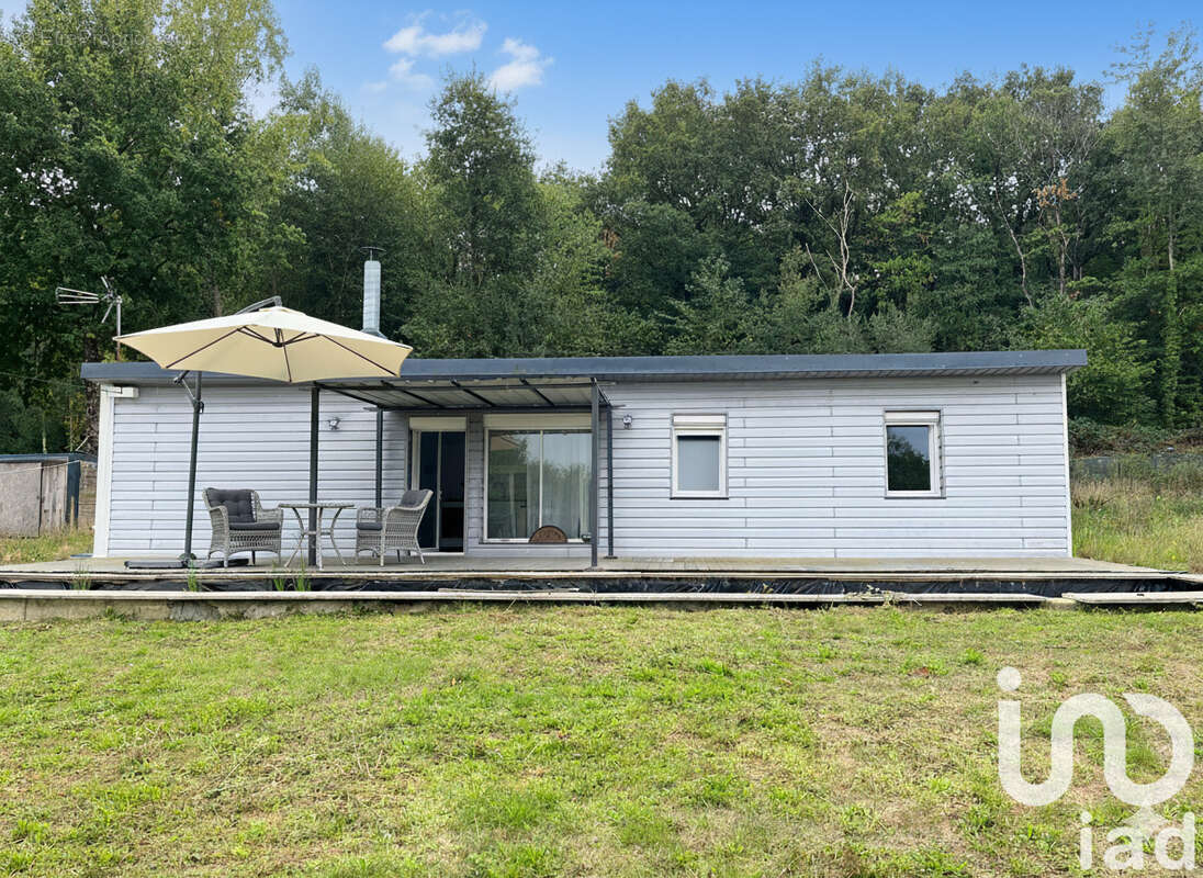 Photo 9 - Maison à LA CHAPELLE-SAINT-LAUD