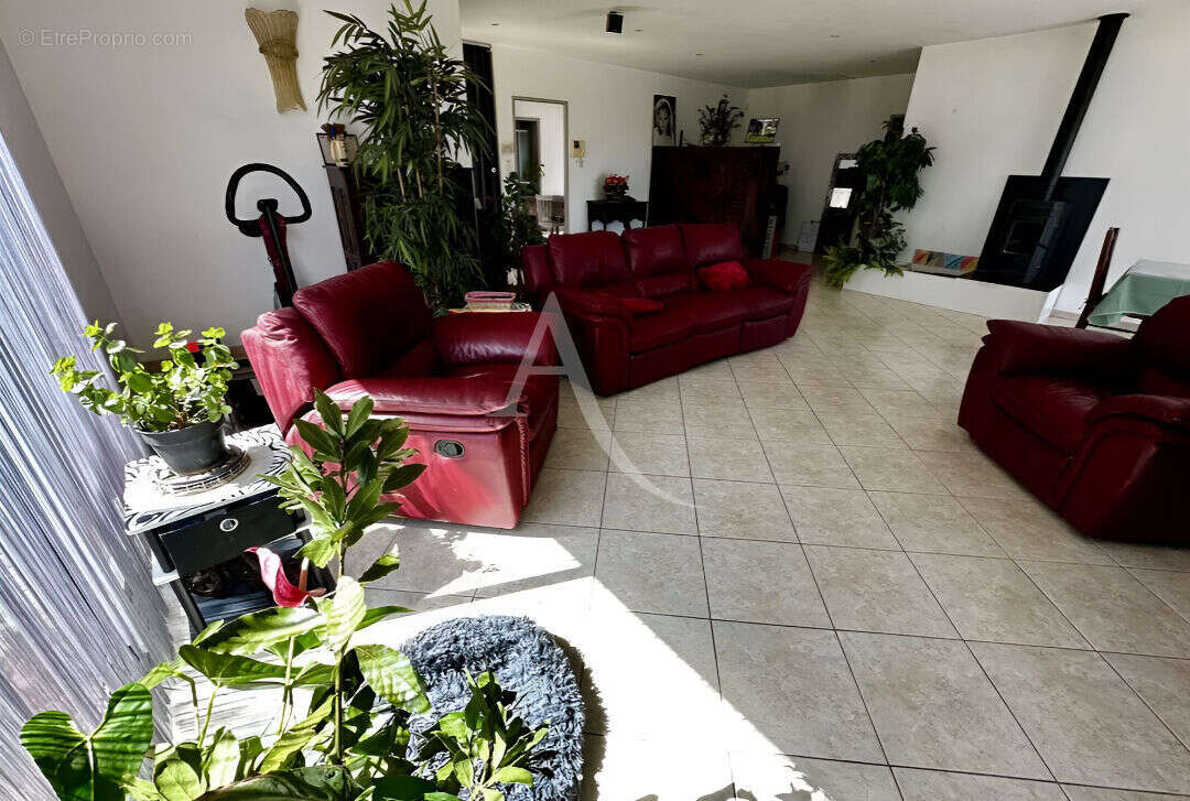 Maison PLAIN PIED Perpignan 4 pièce(s) 164.91 m2 - photo 3