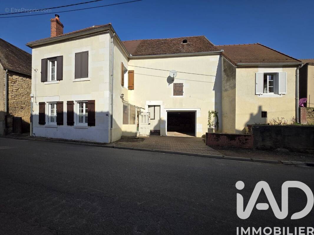 Photo 1 - Maison à CORVOL-L'ORGUEILLEUX