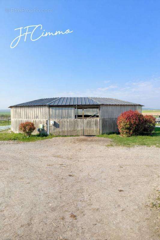 Propriété équestre Reims sur 2,5 hectares de terrains - photo 11