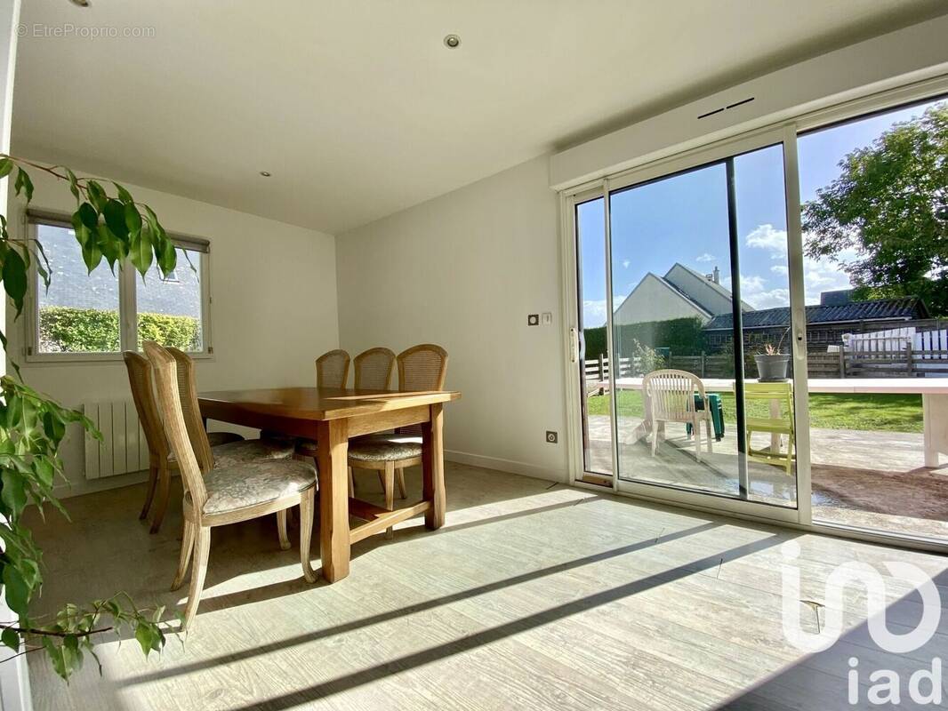 Photo 1 - Maison à ABLON