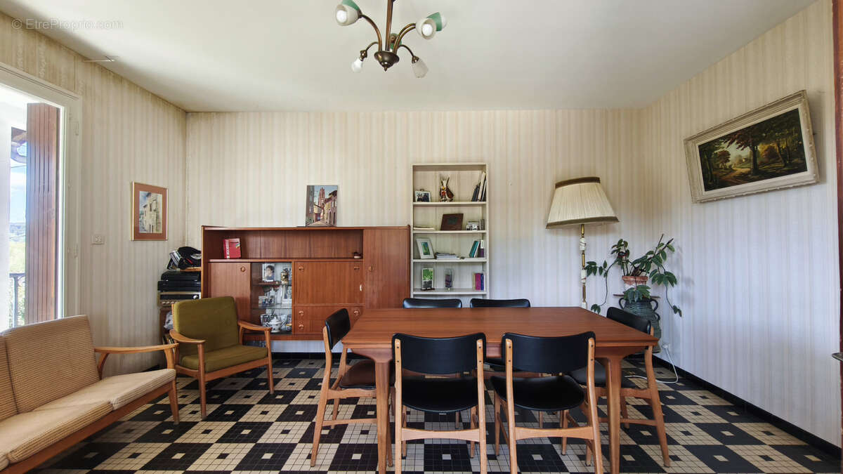 Maison à BAGAT-EN-QUERCY