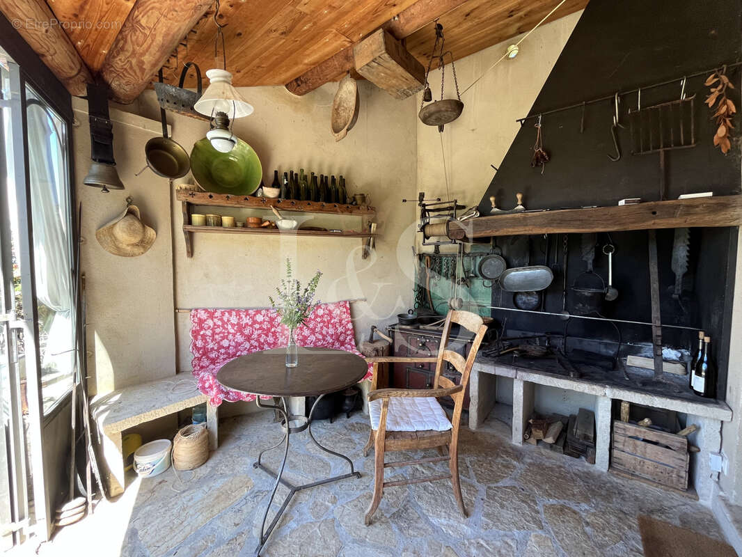 Maison à VAISON-LA-ROMAINE