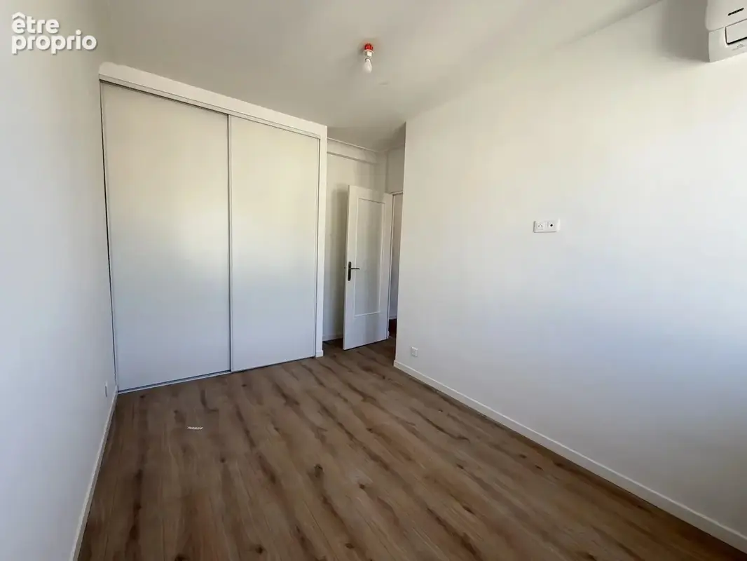 Nice Estienne d'Orves 2 pieces en dernier etage - photo 6