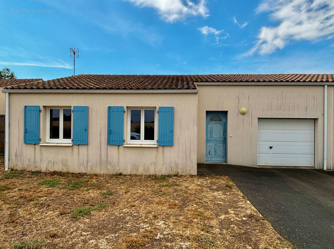 Maison à SAINTE-SOULLE