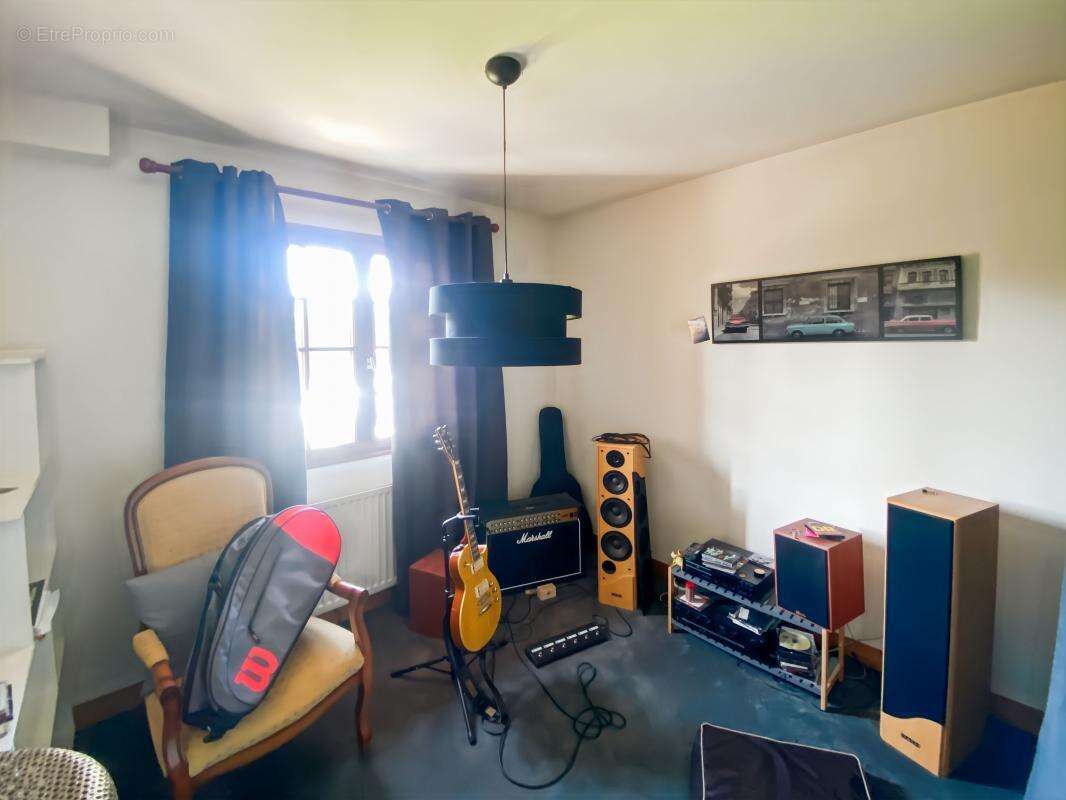  Charmante maison familiale avec 4 chambres dans impasse recherchée - photo 5