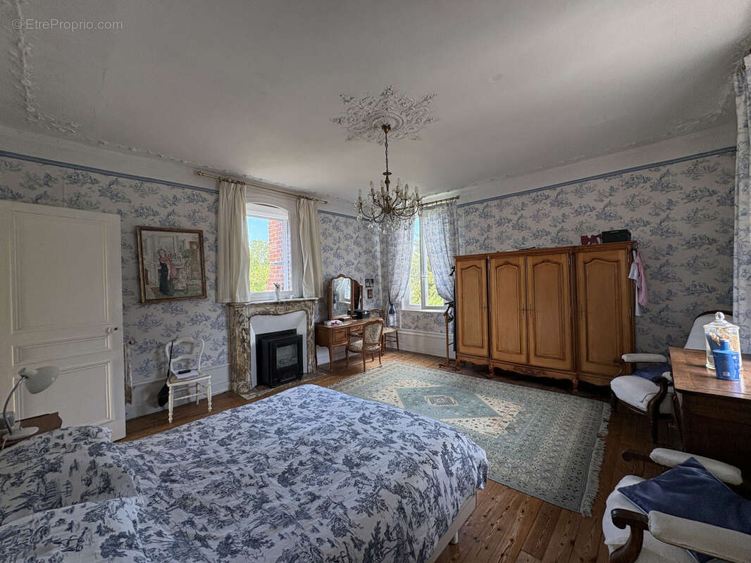 Propriété rare à deux pas du centre ville - photo 6