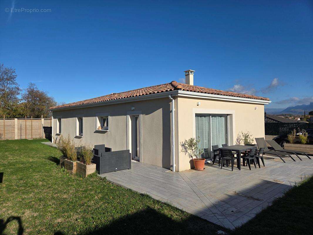 Maison à SAINT-GERVAIS-SUR-ROUBION