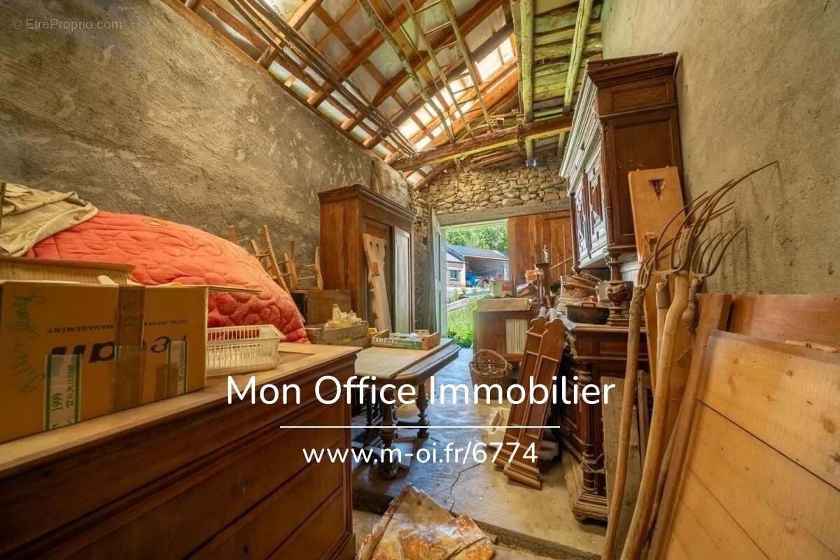 Référence : 6774-MTE - Bâtisse à rénover 150m² - orientée sud- vue Lac - photo 4