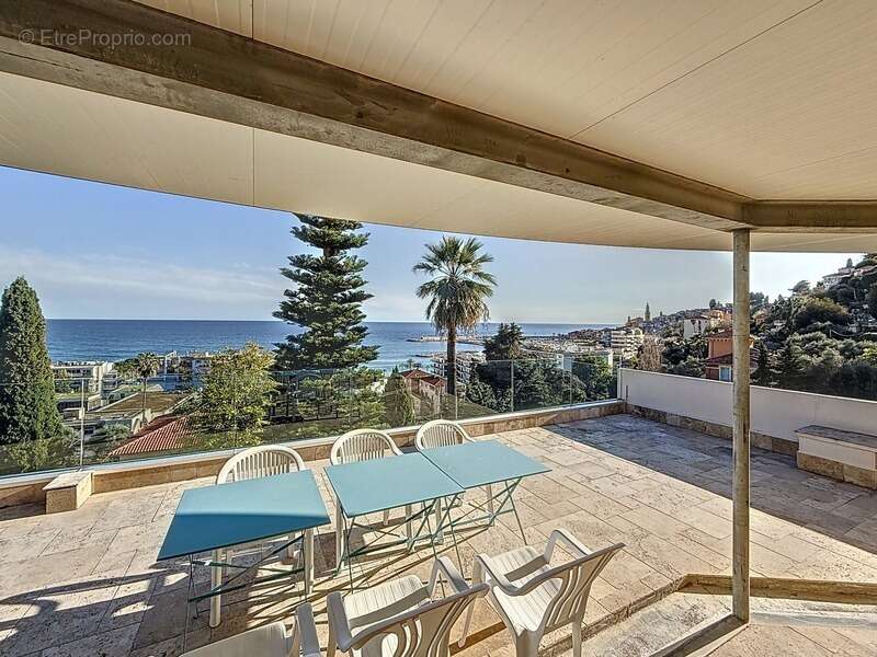 Appartement à MENTON