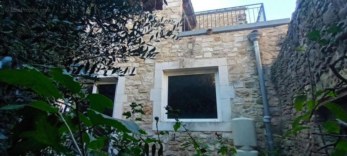 Maison à BAGNOLS-SUR-CEZE