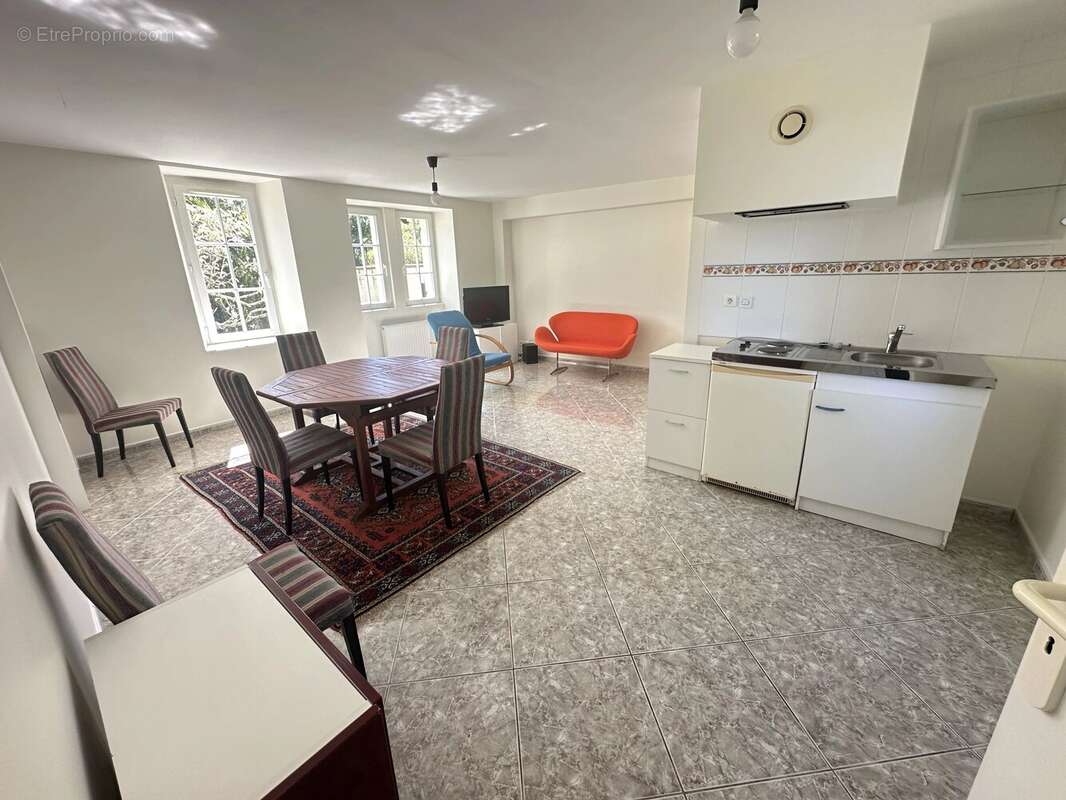 Ensemble de charme avec deux maison en pierre, dépendances, piscine, près de Duras et Monségur - photo 14