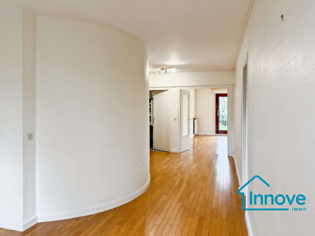 Appartement à VERSAILLES