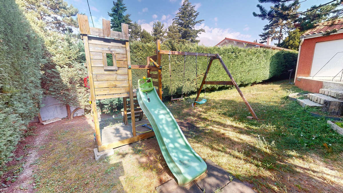 Maison à ESPALY-SAINT-MARCEL
