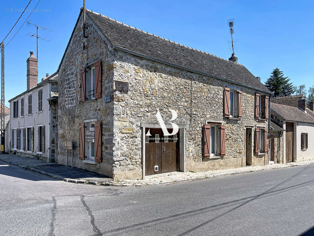 Maison à RAMPILLON
