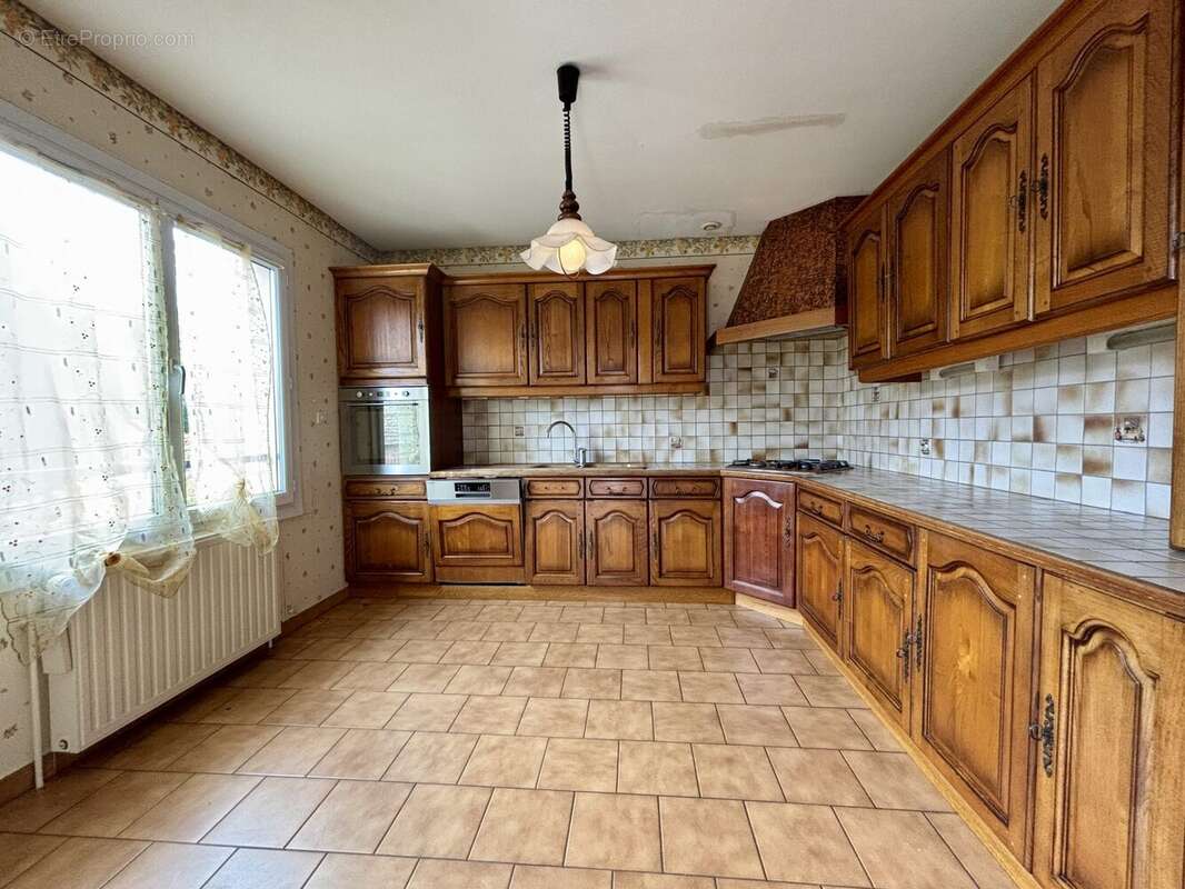 Maison à CEAUX-EN-COUHE