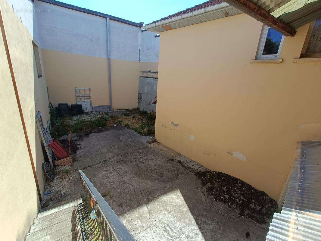 Maison 95 m² à Odos  - photo 10