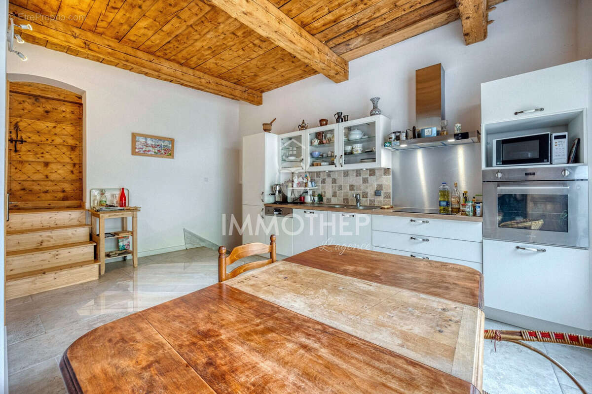 Maison à CHANTELOUVE