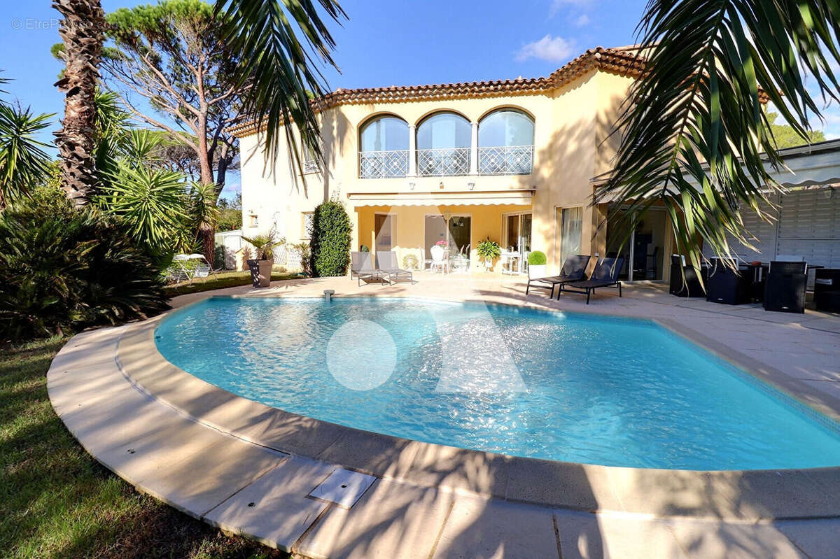 Maison à SAINT-RAPHAEL