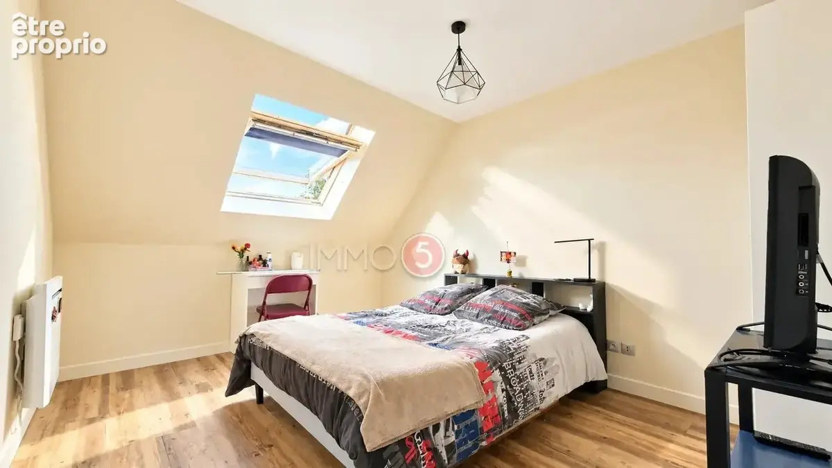 Appartement 5 pièces 98 m² à vendre à Gagny (93220) - photo 14
