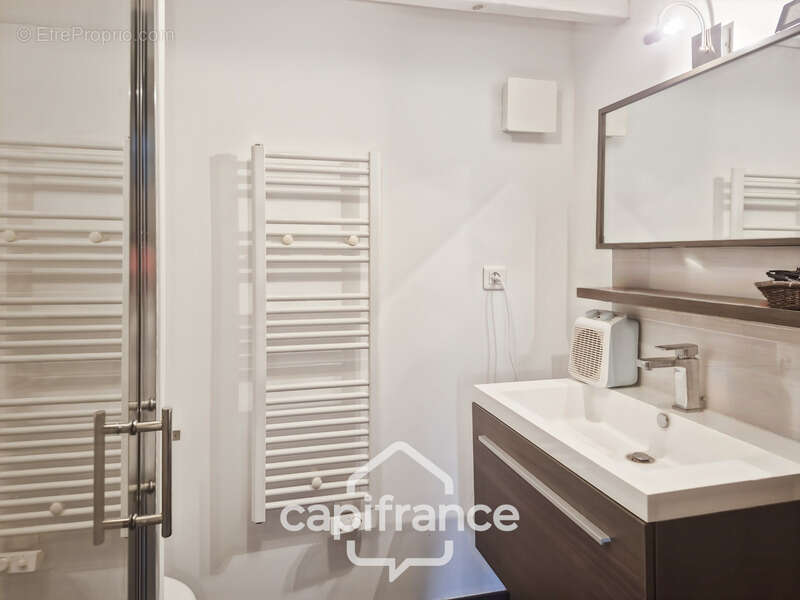 Maison à ROQUEMAURE