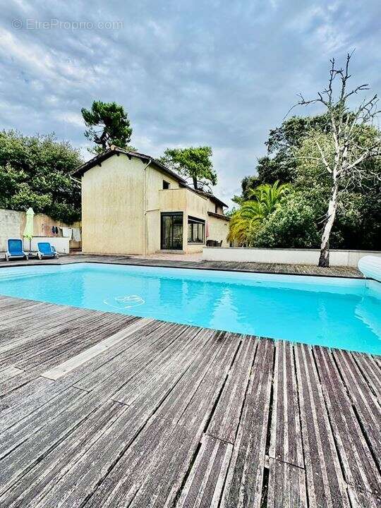 Maison 155 m² à Soulac-Sur-Mer  - photo 9
