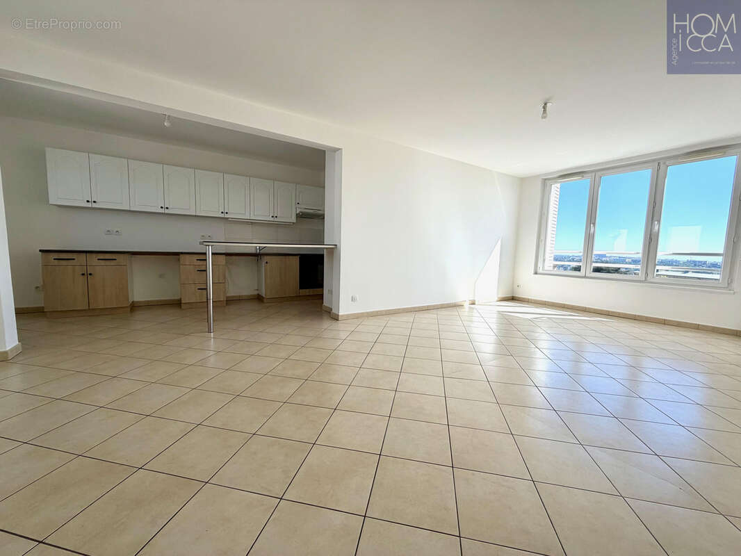 Appartement à LYON-9E