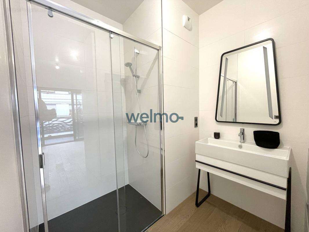 Appartement à PARIS-14E