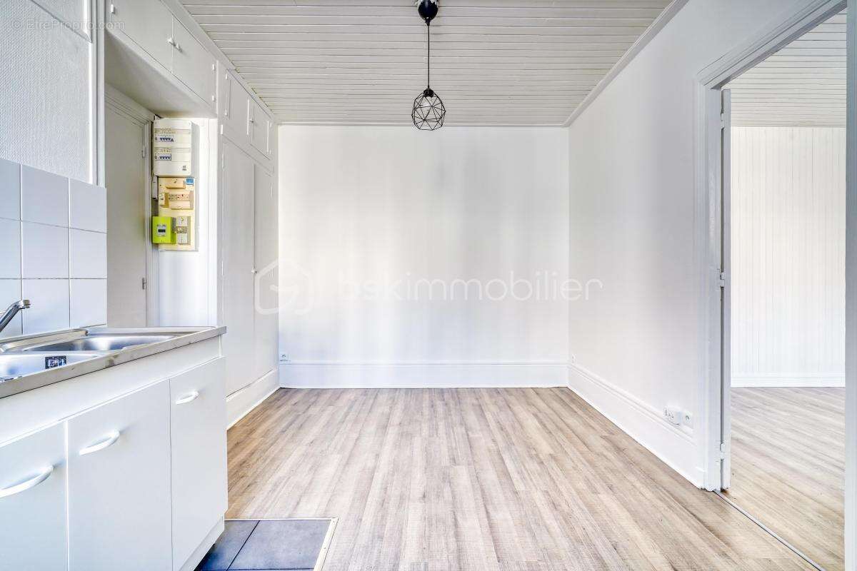 Appartement à PARIS-11E