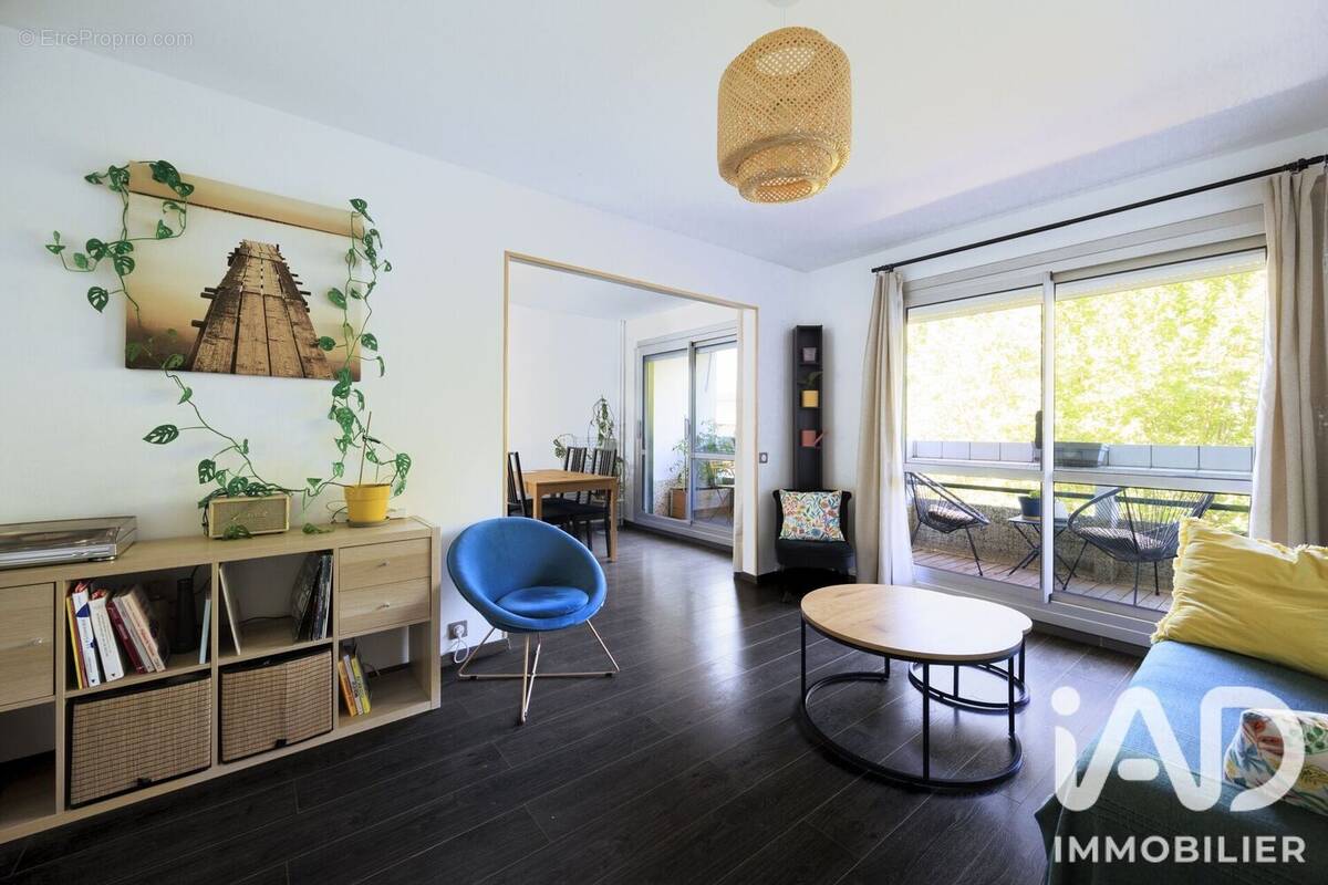 Photo 1 - Appartement à TASSIN-LA-DEMI-LUNE
