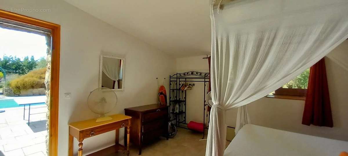 Maison à SAINT-PAUL-EN-FORET