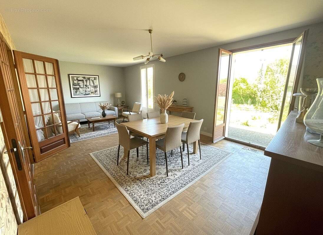 Maison à VILLIERS-SUR-MORIN