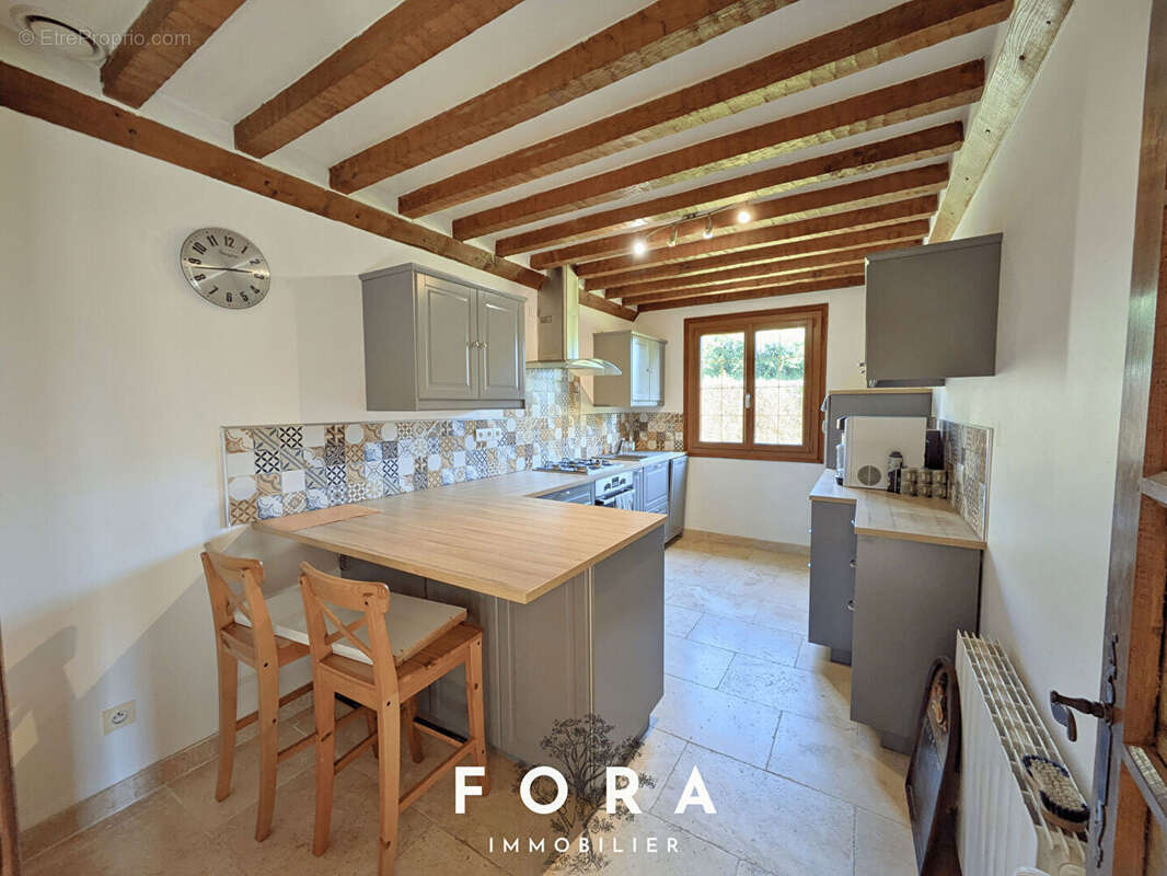Maison 160 m² à Pont-D'ouilly  - photo 8