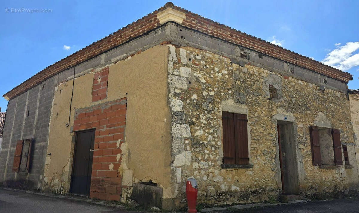 Maison à GONDRIN