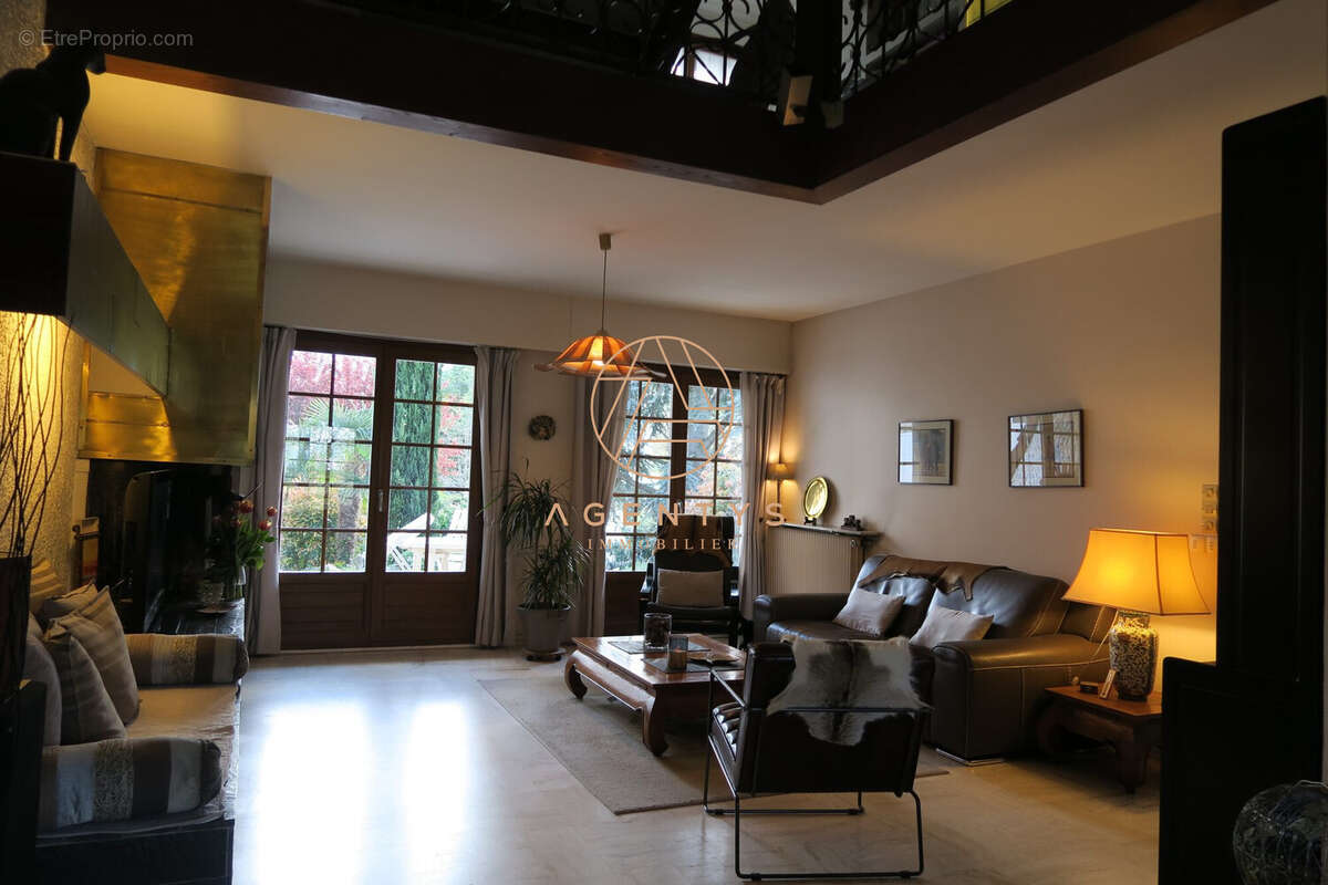 Maison à CHAMPIGNY-SUR-MARNE