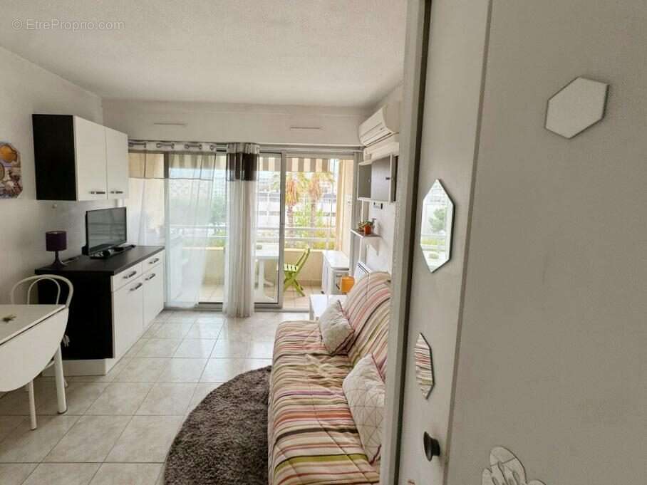 Appartement à MAUGUIO