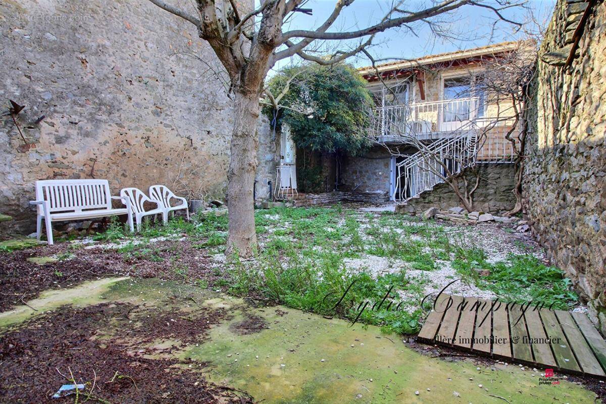 Maison à ESCALES