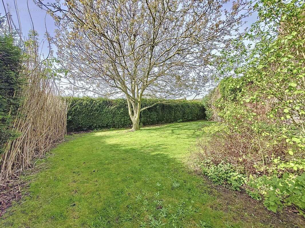 Maison à CAMPHIN-EN-CAREMBAULT