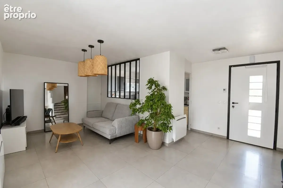 Maison familiale moderne - 6 pièces- 4 chambres dont une de plain pied + dépendance 15m² à Villemoisson-sur-Orge (91) - photo 2
