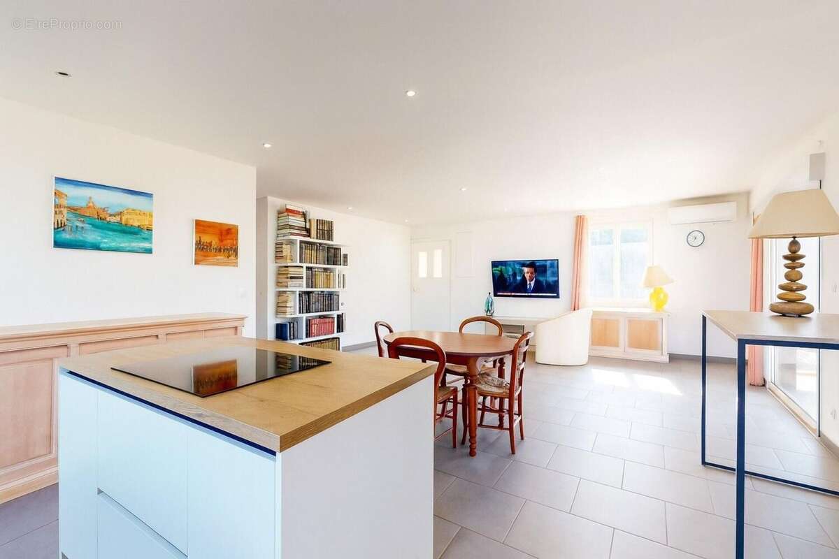 Photo 7 - Maison à LE MUY