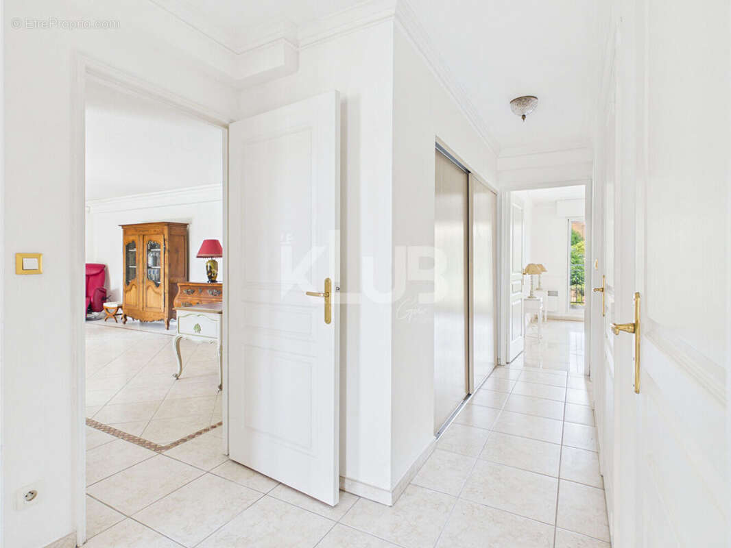 Appartement à SANARY-SUR-MER