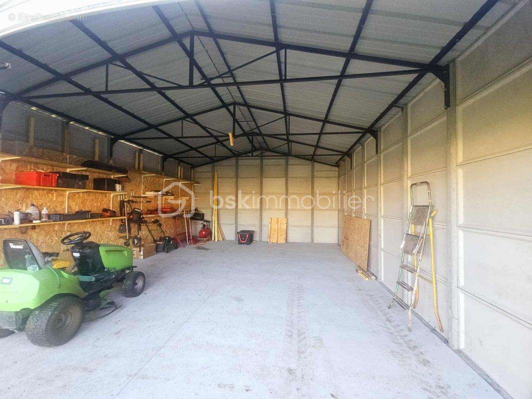 Terrain à BOISCOMMUN