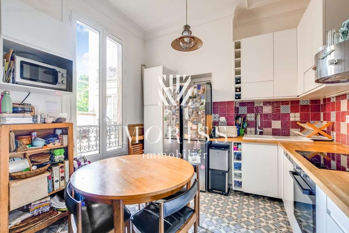 Appartement à PARIS-14E
