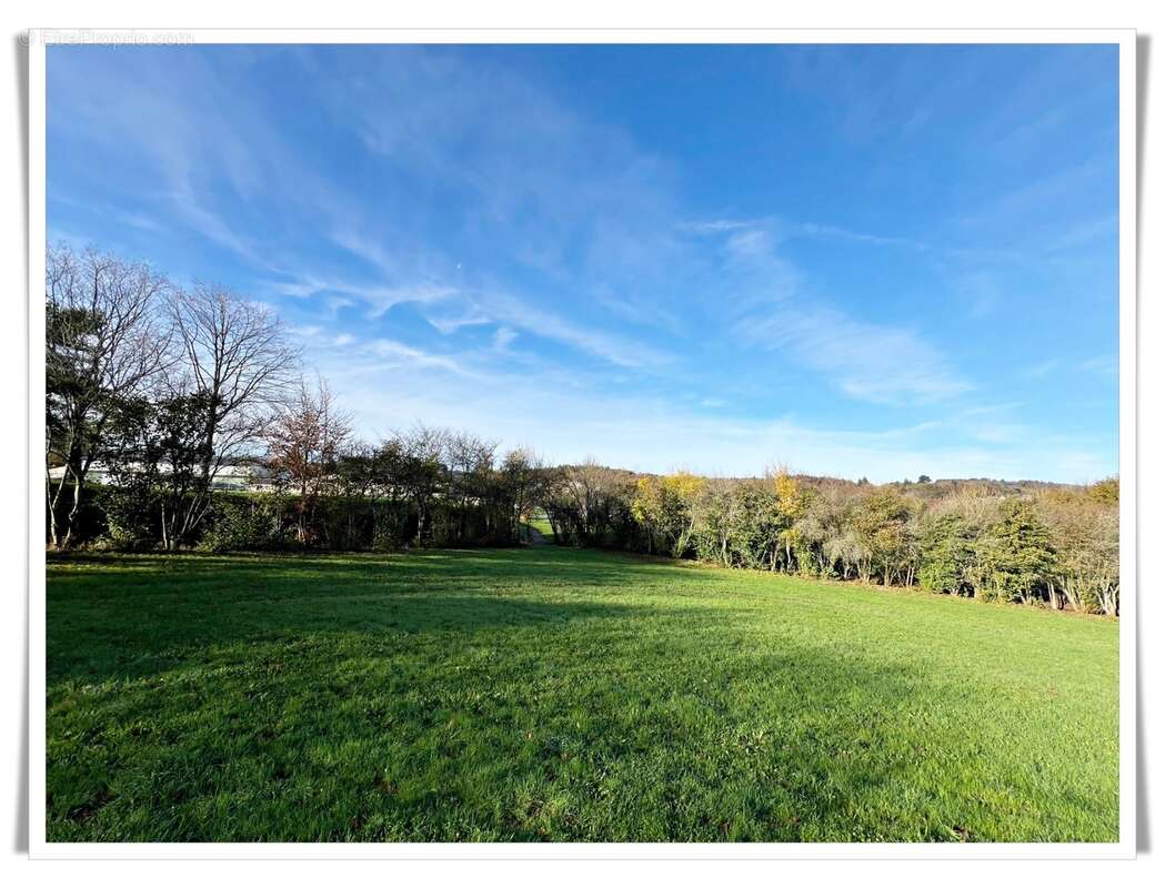 À vendre au Sourn, à proximité immédiate de Pontivy : découvrez cette spacieuse maison familiale de plus de 200 m² habitables - photo 26